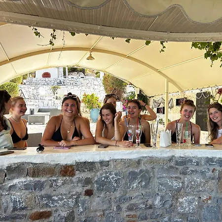 Junior For Up To 10 Vacationers Full View *