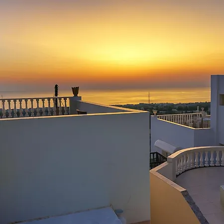 Maison d'hôtes Junior For Up To 10 Vacationers Full View