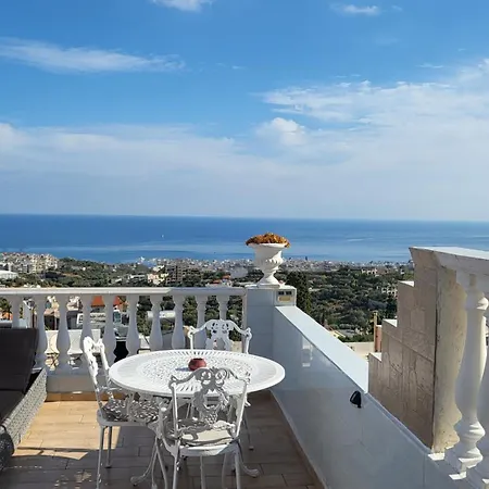 Junior For Up To 10 Vacationers Full View Vakantiehuis