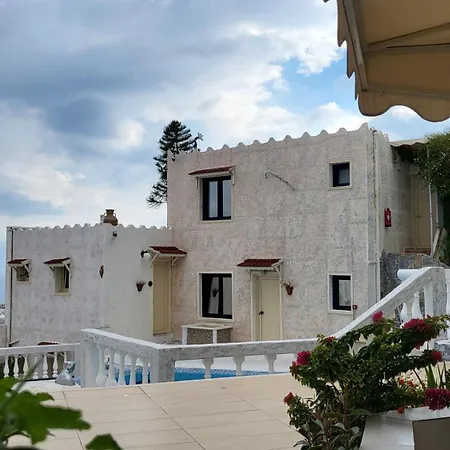 Junior For Up To 10 Vacationers Full View Vakantiehuis