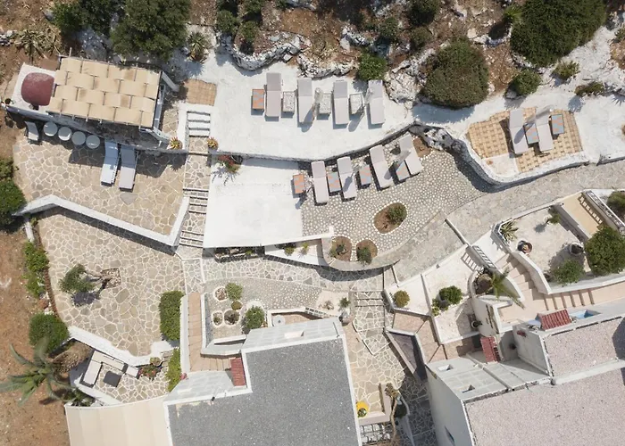 Junior For Up To 10 Vacationers Full View